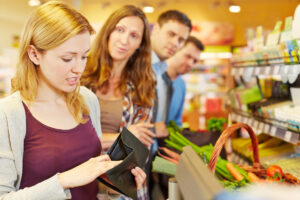 HelplingNew Year's ResolutionsSparen_Minus_Account