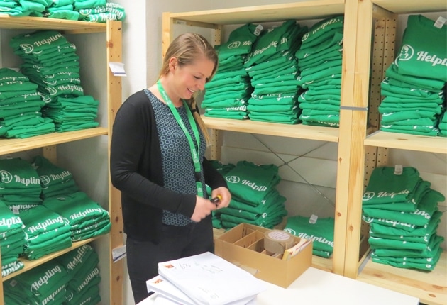 Roxanna Pelka Im Helpling TShirt Lager