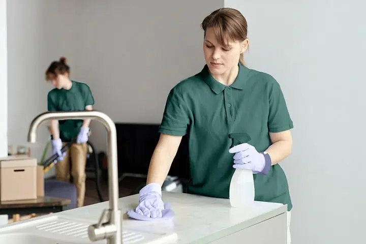 Reinigungskraefte Reinigen Kueche